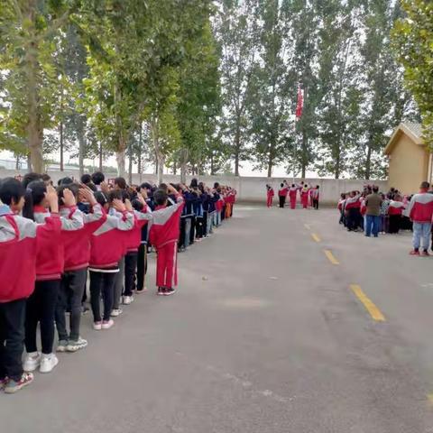 “红领巾相约中国梦  争当新时代好队员”致远小学少先大队开展建队节系列活动