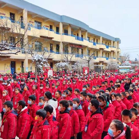 “坚守育人初心践行青春使命”——党的二十大精神宣讲走进祁县东观小学校园