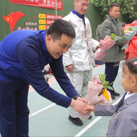 安全在我心，消防伴我行                            ————天水市幼儿园消防安全进校园主题活动