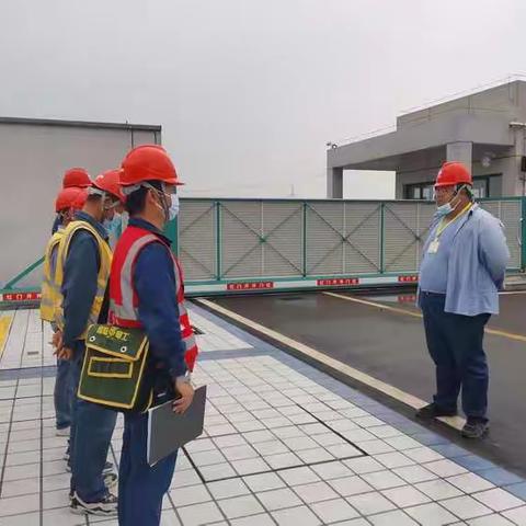 豫南换流站2022年度检修的党员楷模