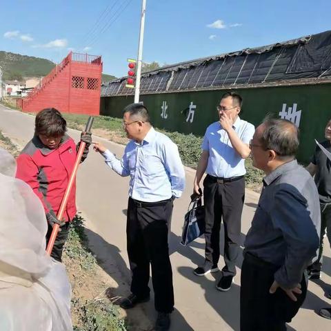 省扶贫办在我市开展新冠肺炎疫情对脱贫攻坚影响专题调研