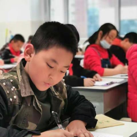 夯实学科基础，开展趣味竞争 --------惠济区金洼小学英语单词大比拼