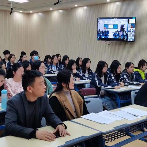 “当好引路人 争做好老师”主题系列活动