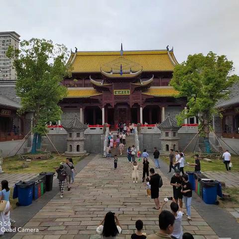 一座万寿宫   千载豫章史