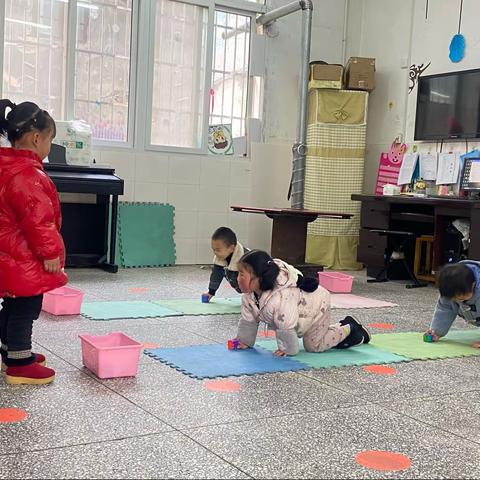 红土乡中心幼儿园开展公开课教研活动