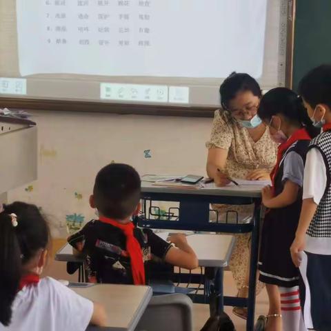 后曾小学一二年级无纸笔测评报道