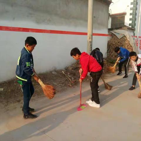 梁庙小学秋日为建档立卡家庭送温暖活动