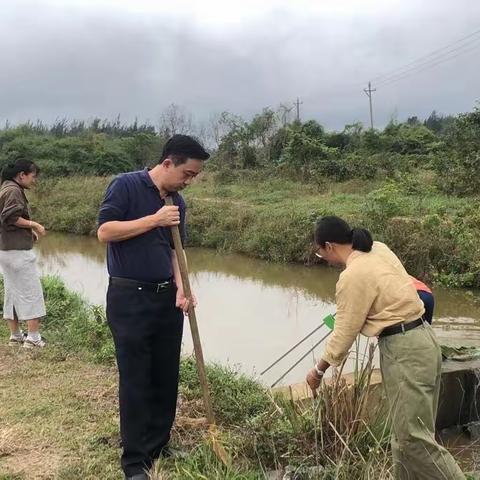 “加强河道整治，打造美丽环境”——锦山镇福坡村委会开展河道环境整治工作