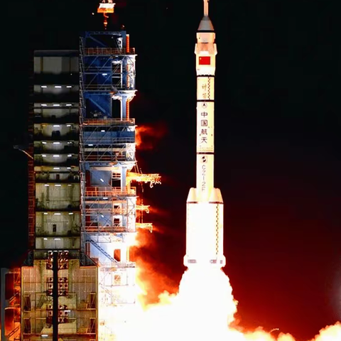 从神五到神十六载人航天事业阔步前进