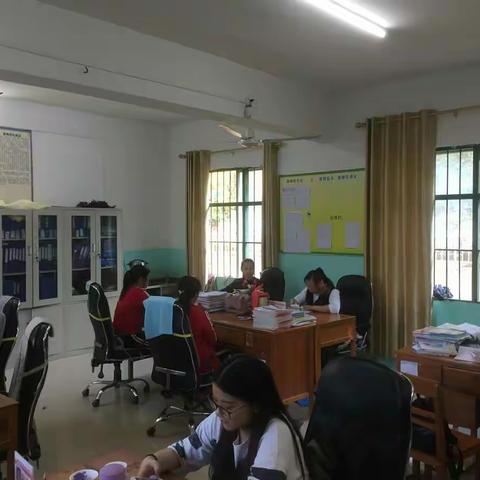 “防火常识记心间，自防自救保安全”——记2018年秋周睦小学消防安全疏散演练活动