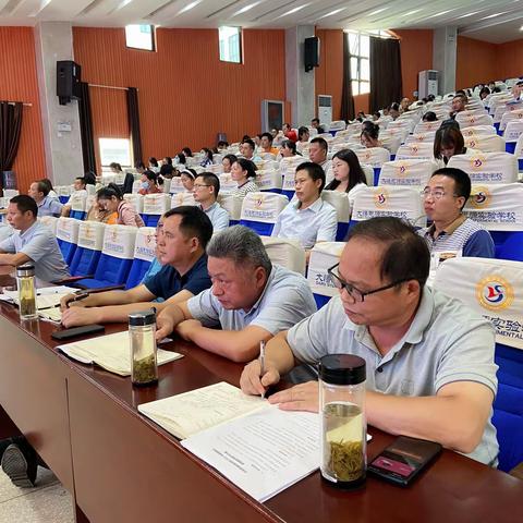 研学新课标，赋能新课堂——记大悟思源实验学校 2022 年暑期教师集训新课程标准学习培训