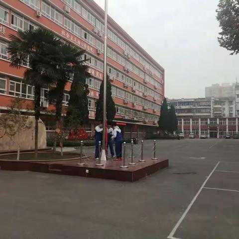 记录高二升旗活动实况