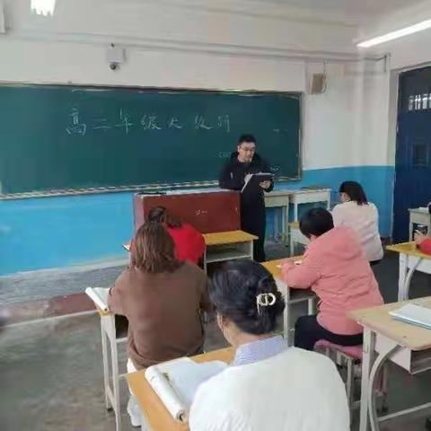 精耕细作抓管理，情深意切话育人
