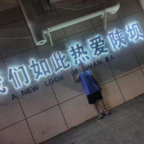 总有一段文字，影响生命的成长；总有一些人和事，在生命中留下抹不去的痕迹。让我们用文字传达心声，用朗读传递。