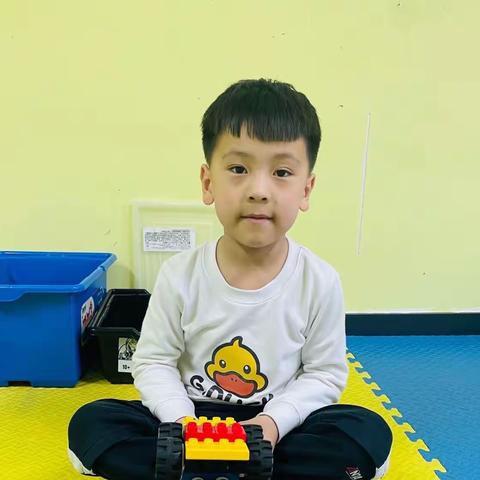 郭敬驿    举重运动员