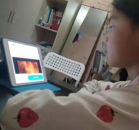 停课不停学 在家自主学