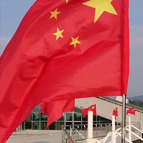 观黄河 登华山 览风景