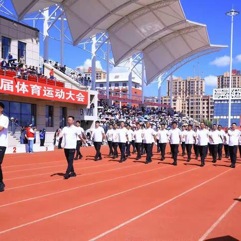 和盛乡检阅方队