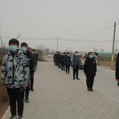 防疫抗疫  我们在行动