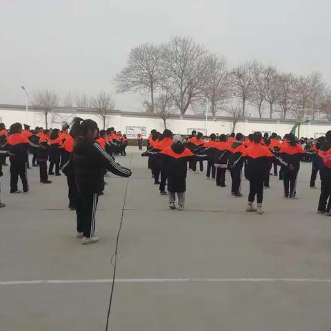 点燃激情        放飞梦想