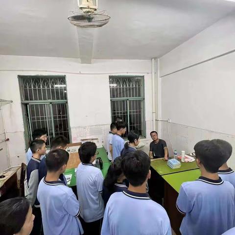 弘扬园丁精神，践行育人初心——会昌实验学校九年级教师开学工作剪影