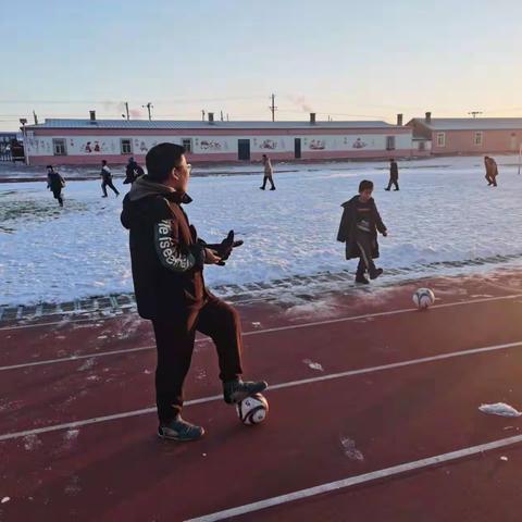 足球⚽️让我们成长——建国乡中心学校