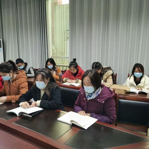 书香浸润心灵，“悦”读启迪智慧——旺苍县七一中学2022年秋涌泉读书会阅读分享（2）