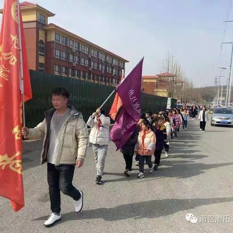 学习雷锋好榜样——淯阳实验学校二年级第二大周简报