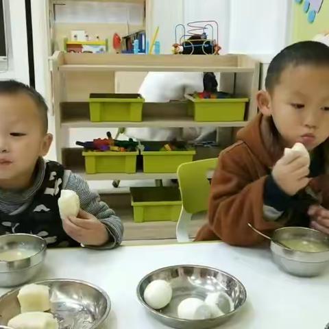 博世幼儿园小B班《快乐上学校》开学第一天