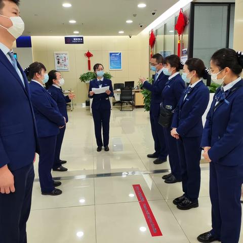 交通银行盘龙城支行开展“跨省异地电子缴税”宣传活动