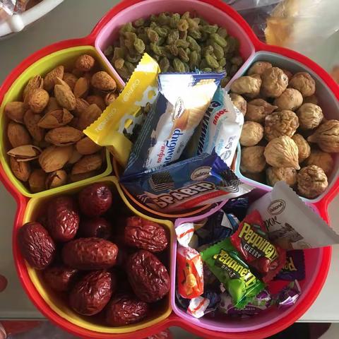 桂林路小学三一班满天星中队～汤佳林的新年