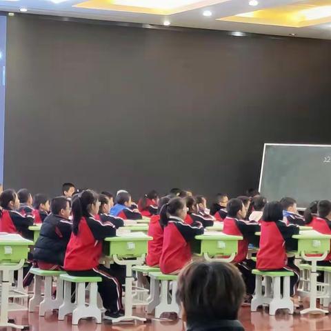 懂分享  获快乐——三元区第二实验小学语文教研组教研活动小记