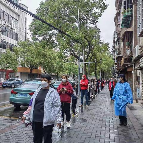 志愿服务暖沱江，奏响冬日文明曲