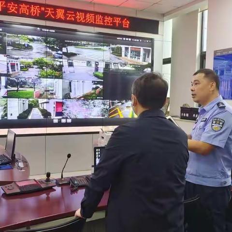 督导检查促落实 齐心协力保平安--市公安局政治处主任贾鹏图一行检查沣柳路派出所二十大维稳工作