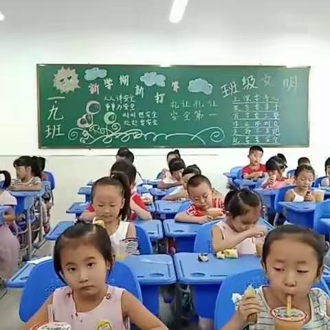 幸福营养餐 开启新生活—— ——富平县实验小学积极推进营养餐食堂供餐工作