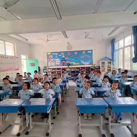 喜迎二十大 红歌颂祖国——高青双语学校红歌比赛排练课程