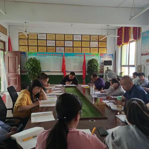 关爱学生，幸福成长——深度分析，查漏补缺，提升质量（紫旭中学九年级二模考试质量分析）
