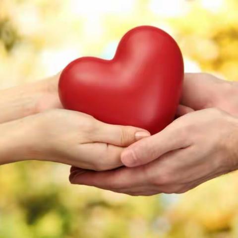 庆五一志愿者爱心联谊    送关爱艺术家载歌载舞