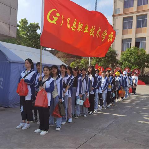 我和春天有个约会！
广昌职业技术学校茗坑研学之旅……