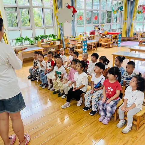 “童真童趣，快乐生活”——燕园幼儿园小二班第二周精彩回顾💕