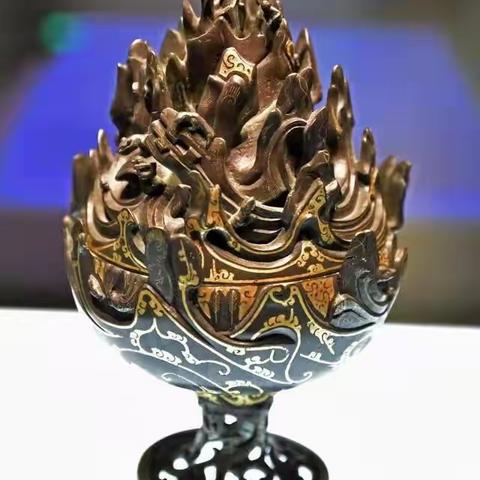 时代 代表香炉  博山炉