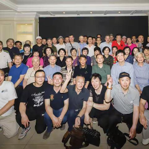 青春的伙伴们再相聚