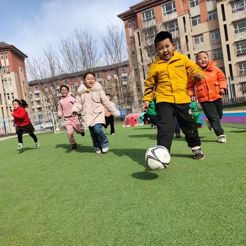 【四幼动态】快乐足球 足够精彩——灵武市四幼大二班足球活动掠影