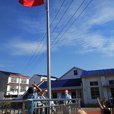 大桥完小第三周德育活动剪影