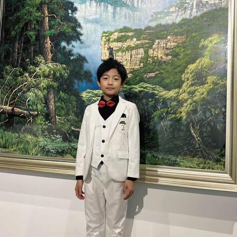 【石家庄友谊大街小学】🎹艺术空间参观画展🎻