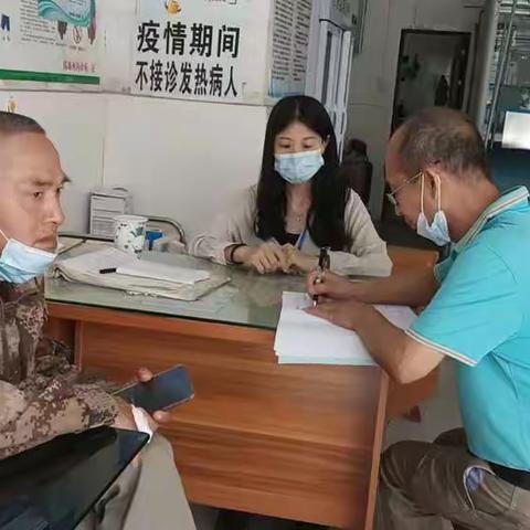 龙华区城西镇山高东社区调委会成功调解一起损害赔偿纠纷