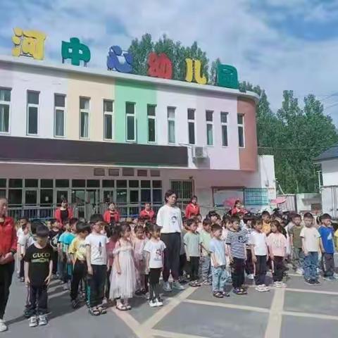 叫河镇中心幼儿园大班组幼小衔接系列活动——参观小学