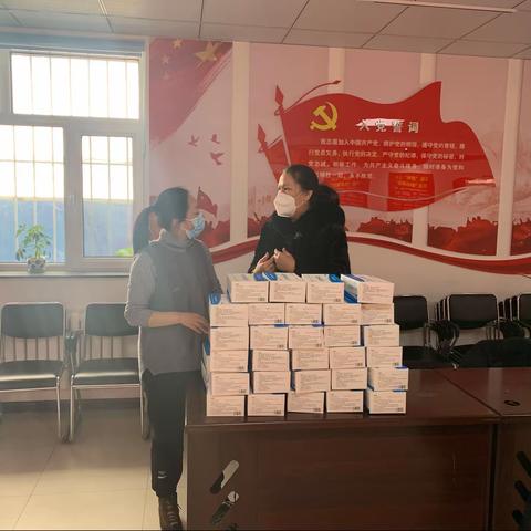 爱心捐赠 助力社区疫情防控