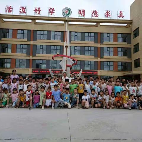 走进小学，体验成长——胡屯镇中心幼儿园大班级部幼儿走进小学活动
