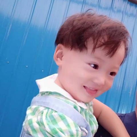 四世同堂！家和，万事兴！